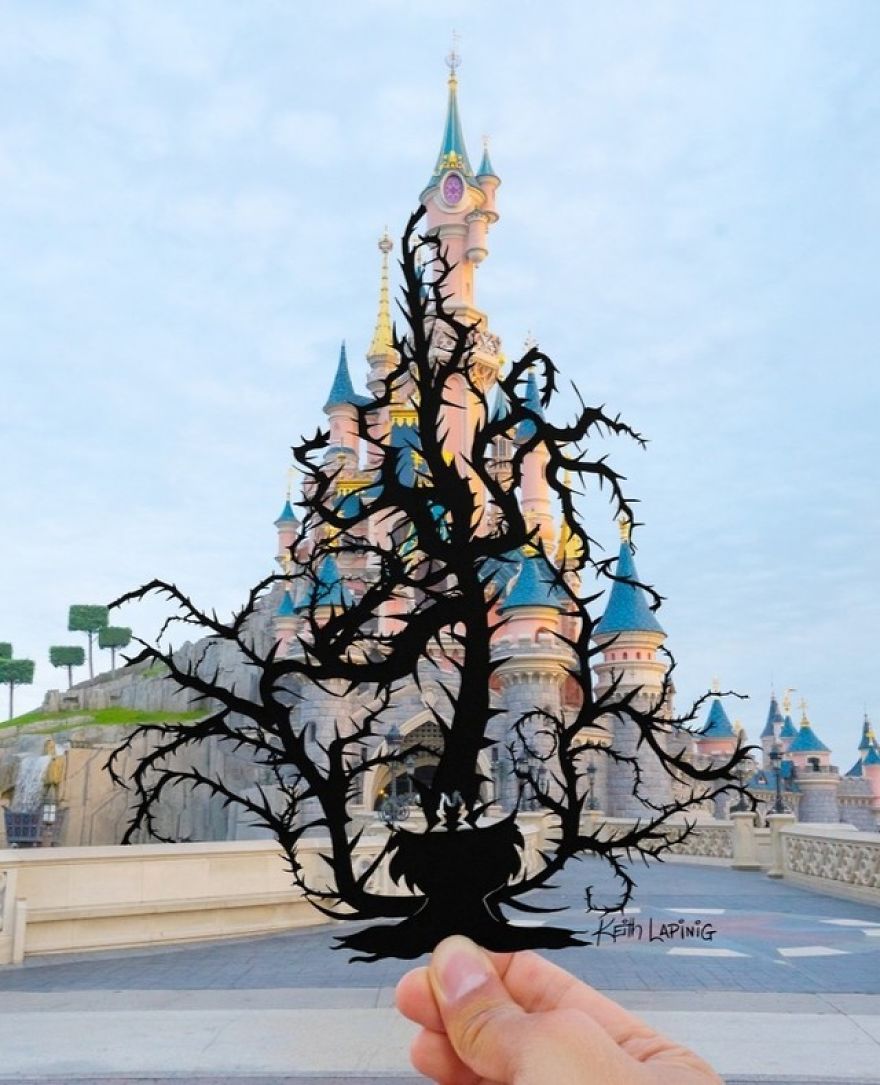 I Hold Up Paper At Disney Parks!