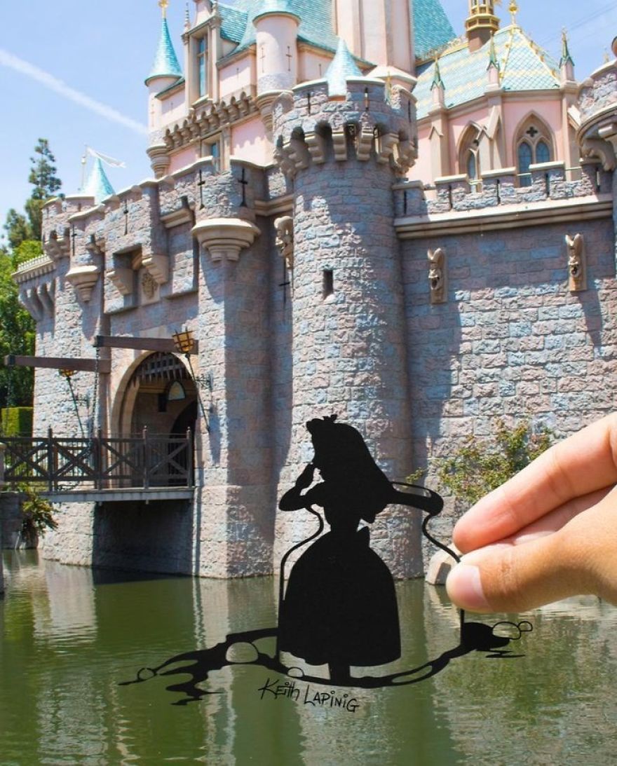 I Hold Up Paper At Disney Parks!