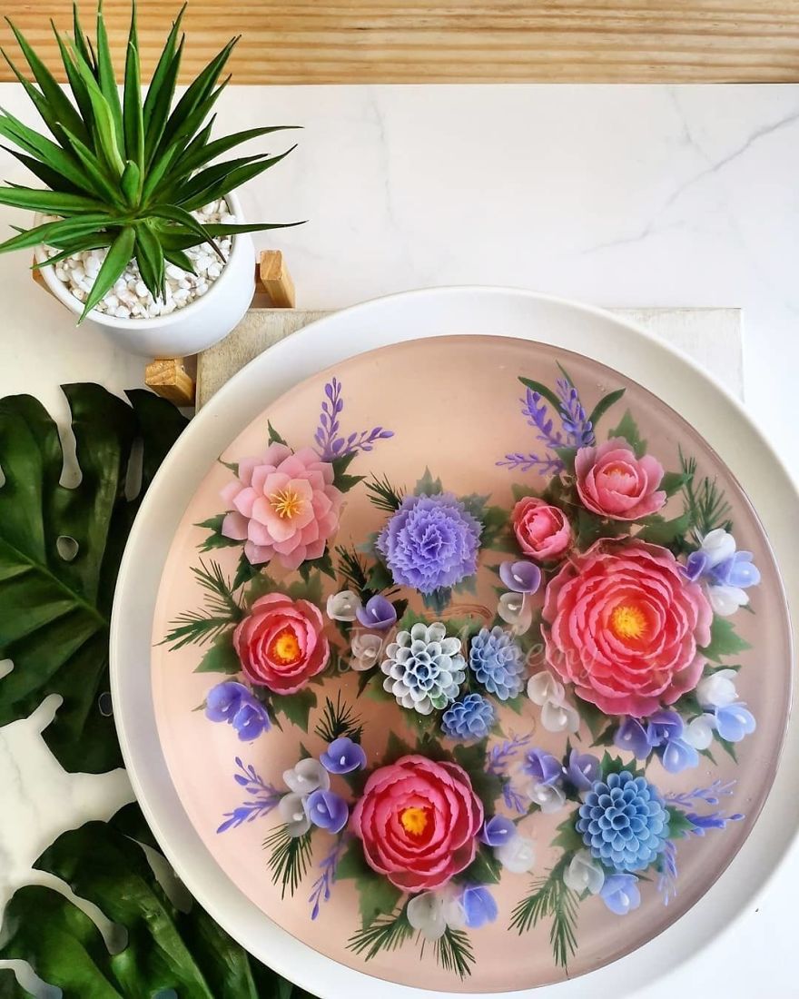 I Handcraft Realistic Floral 3D Jelly Koi Ponds, Birds And Characters.