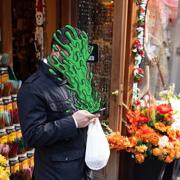 Artist Illustrates People Being Drawn Into Their Smartphones By Digital Monsters (8 Pics) Artist Illustrates People Being Drawn Into Their Smartphones By Digital Monsters (8 Pics)