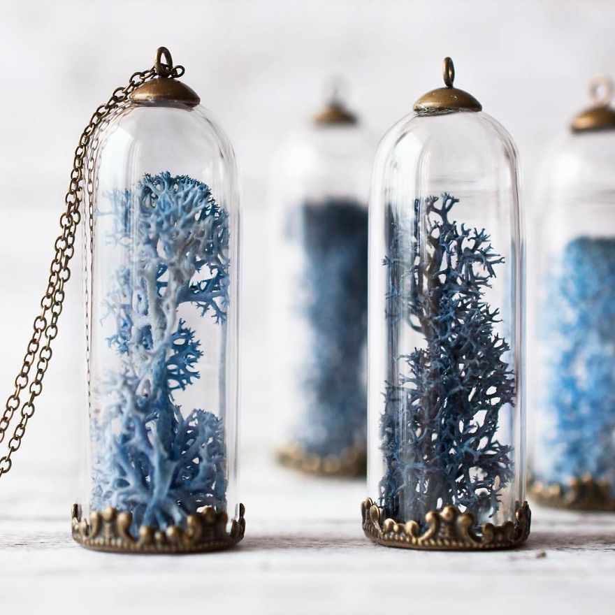 I Preserve Flowers In Resin