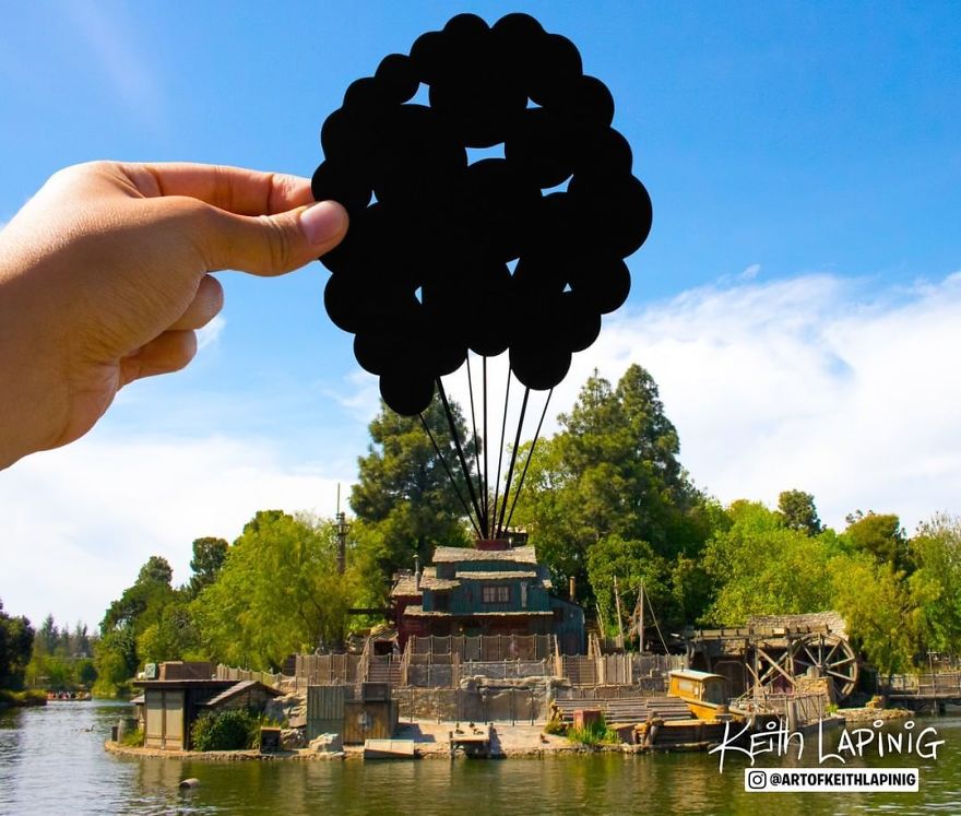 I Hold Up Paper At Disney Parks!