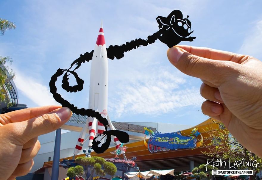 I Hold Up Paper At Disney Parks!