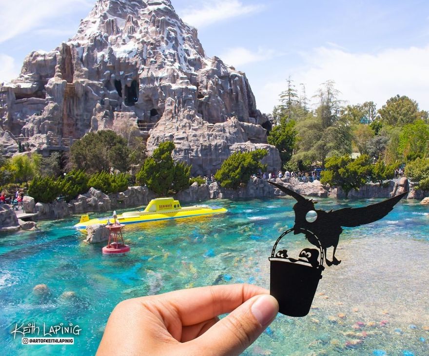 I Hold Up Paper At Disney Parks!