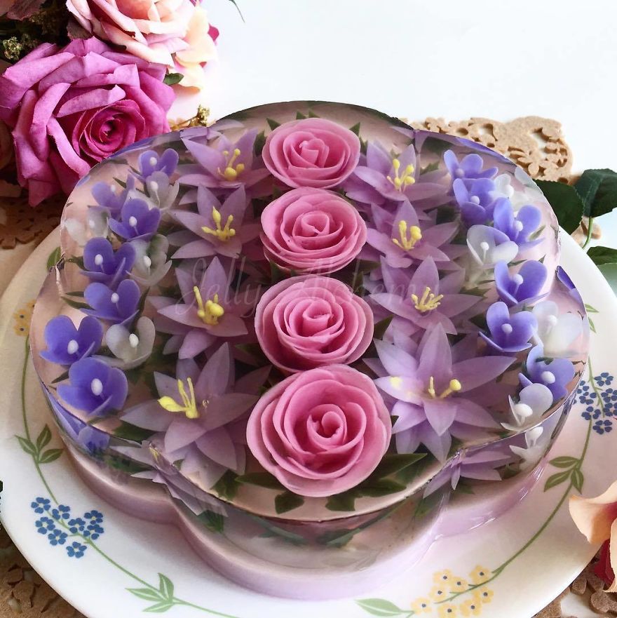 I Handcraft Realistic Floral 3D Jelly Koi Ponds, Birds And Characters.