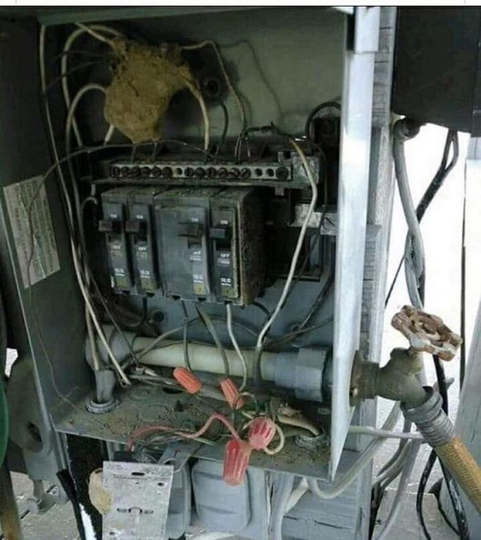 Funny-Construction-Fails-Home-Improvement-Disasters