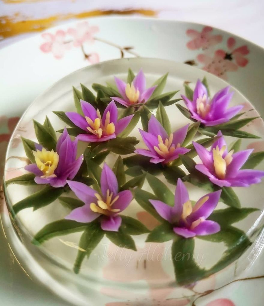 I Handcraft Realistic Floral 3D Jelly Koi Ponds, Birds And Characters.