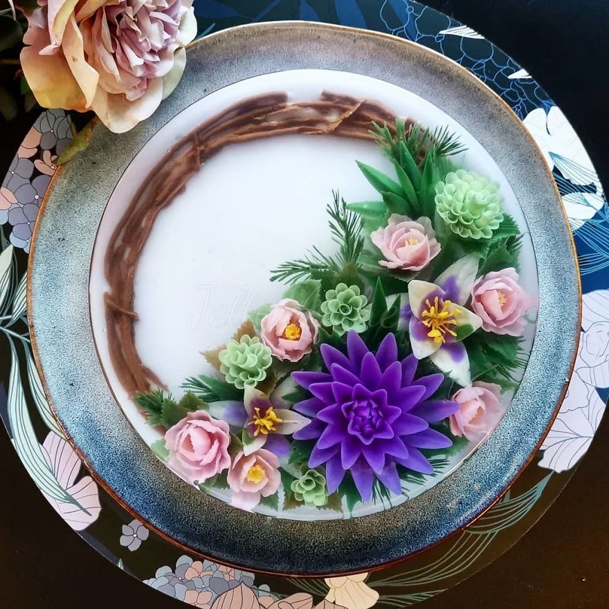 I Handcraft Realistic Floral 3D Jelly Koi Ponds, Birds And Characters.