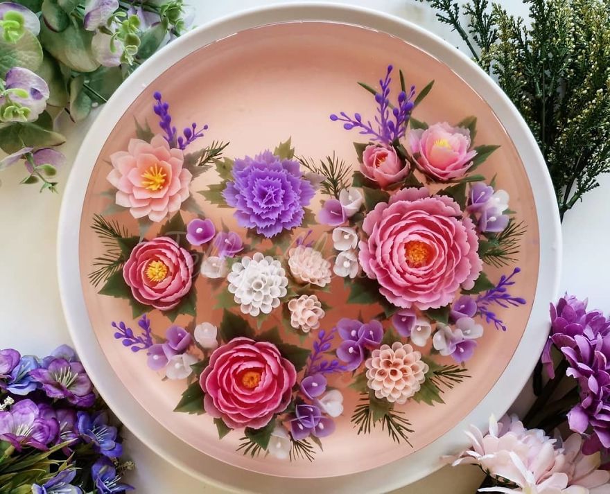 I Handcraft Realistic Floral 3D Jelly Koi Ponds, Birds And Characters.