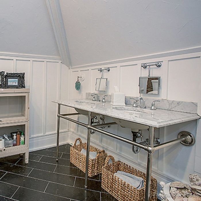 Bilbo Baggins Done Graduated From The Shire With This Master Bath Setup