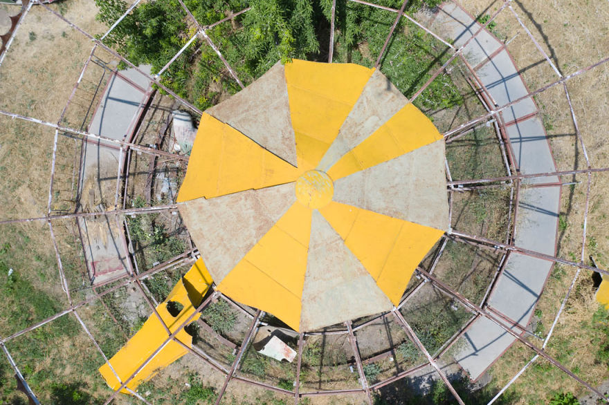 I Explore Creepy And Abandoned Playgrounds Of Armenia I Explore Creepy And Abandoned Playgrounds Of Armenia