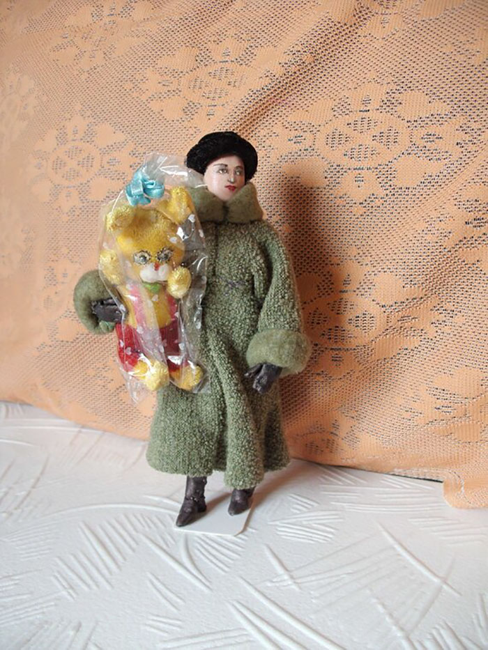 Doll Master From Novosibirsk Creates Realistic Works About Old People Live