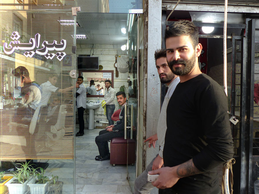 I Photograph The Young People Of Iran And Share Their Daily Life I Photograph The Young People Of Iran And Share Their Daily Life