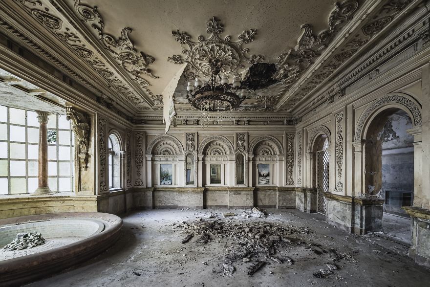 Azerbaijan Bathhouse