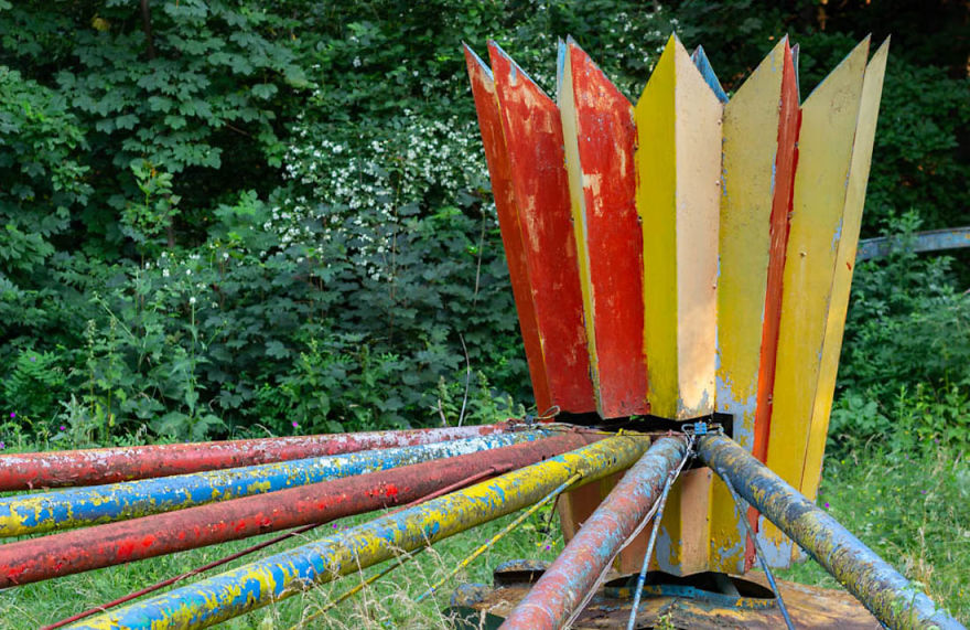 I Explore Creepy And Abandoned Playgrounds Of Armenia I Explore Creepy And Abandoned Playgrounds Of Armenia