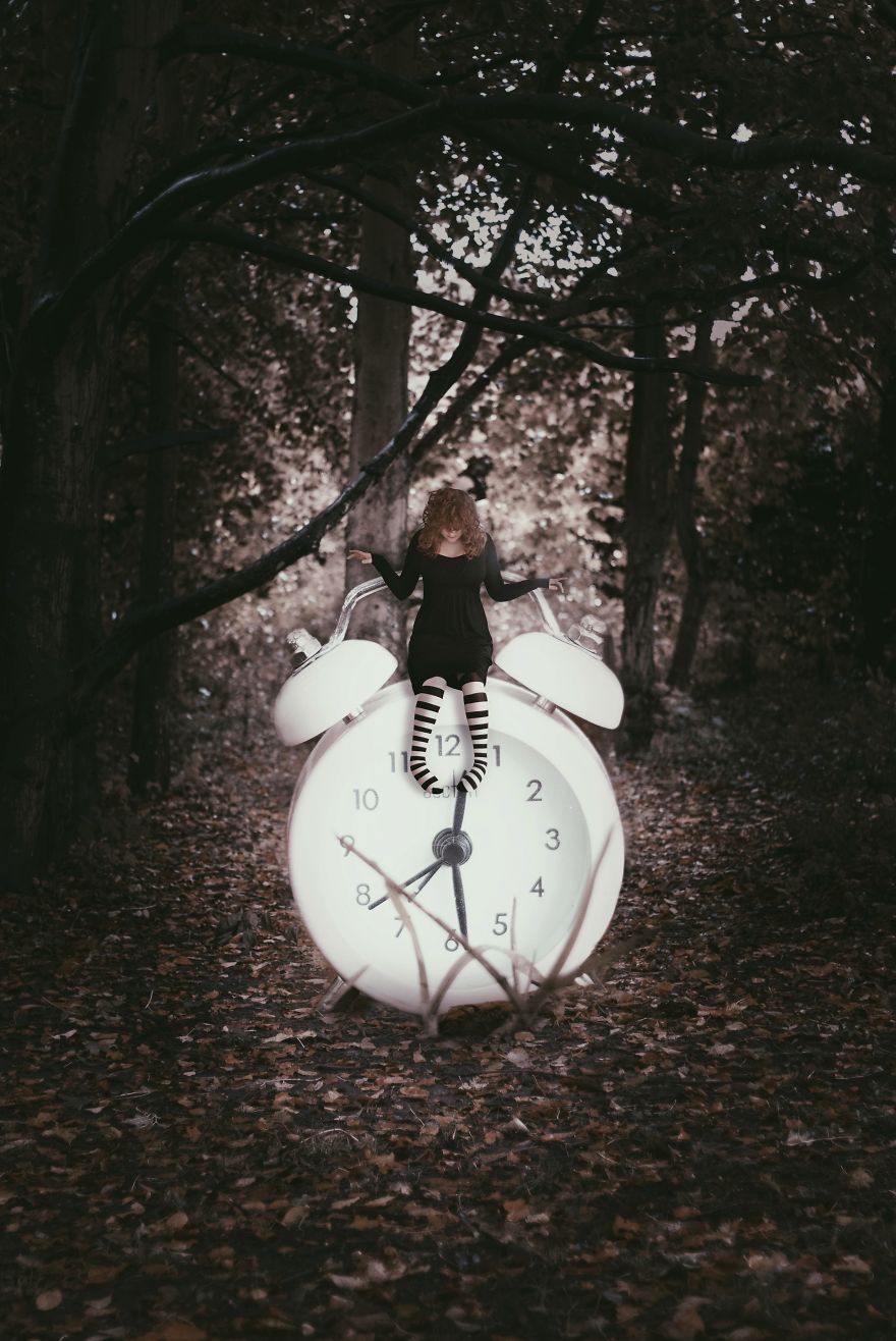 I Take Photos That Show My Experiences As A Chronically Ill/Disabled Teenager