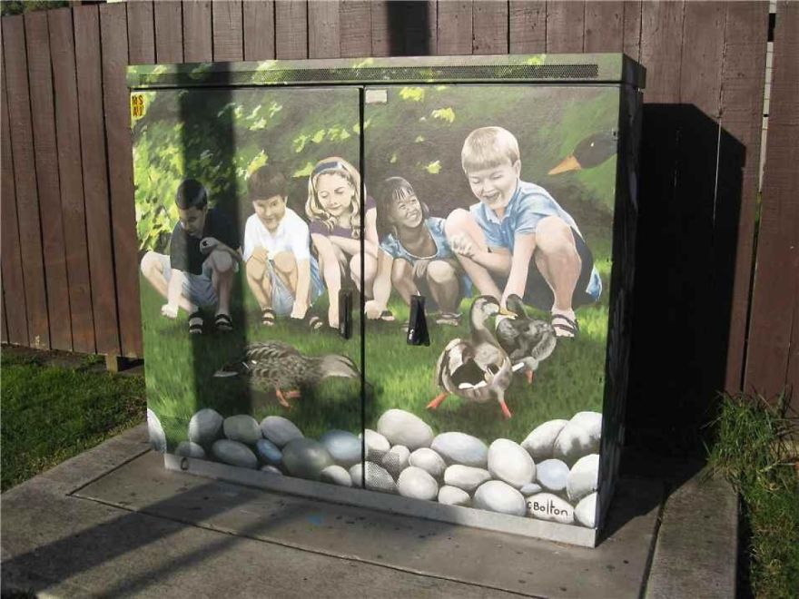 Artist Carrie Bolton