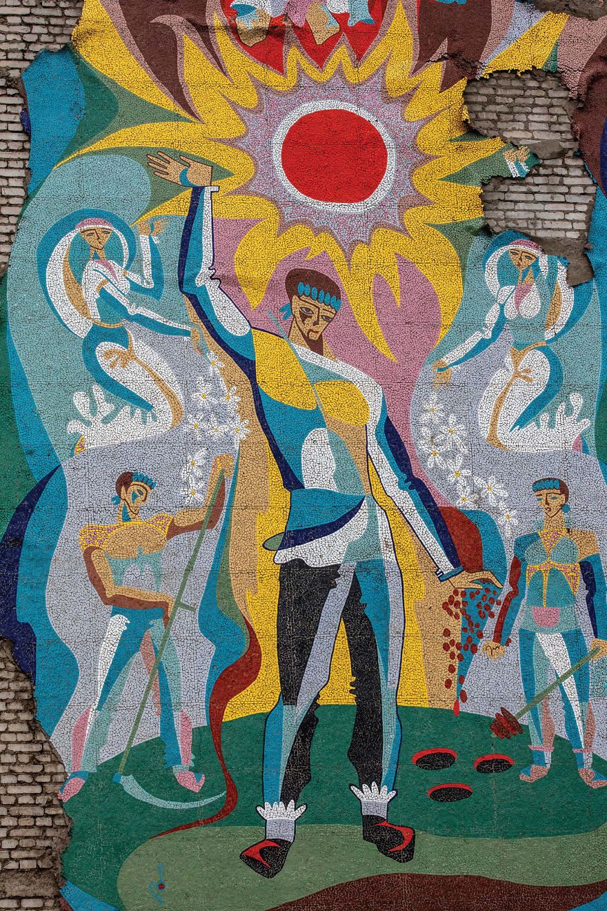 22 Photos That I Took Of An 86-Year-Old Soviet-Era Factory In Georgia 22 Photos That I Took Of An 86-Year-Old Soviet-Era Factory In Georgia