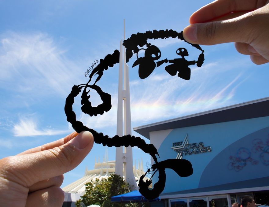 I Hold Up Paper At Disney Parks!