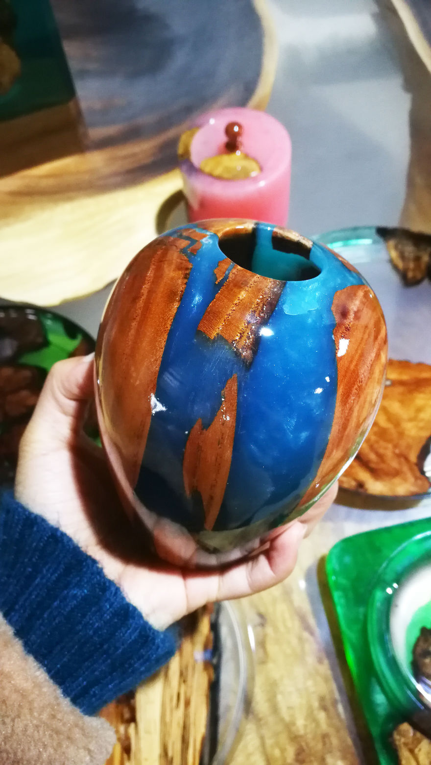 Delicate Creations Made From Solid Wood And Eco-Friendly Epoxy Resin Took 800 Days To Produce