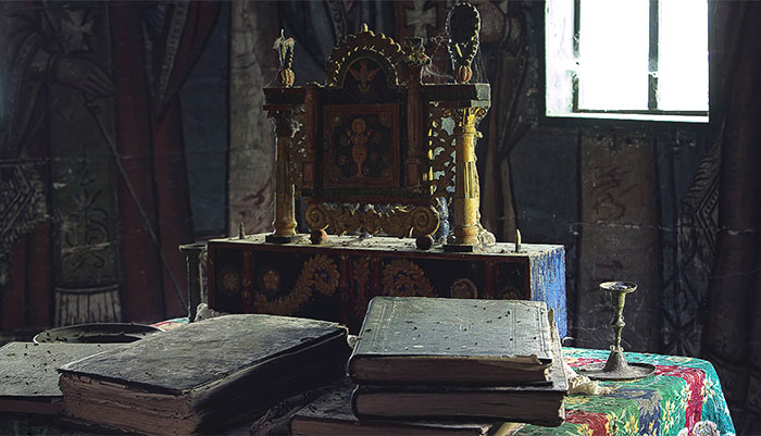 19 Pictures I Took Of Abandoned Places In The Apuseni Mountains