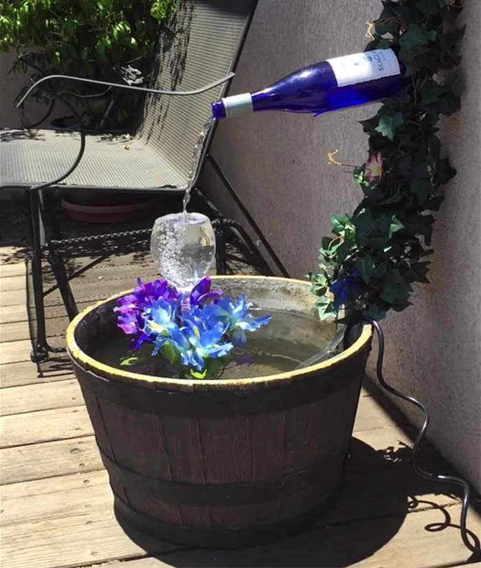 Somewhere In Suburbia There’s A Book Club Looking Through The Tutorial For This