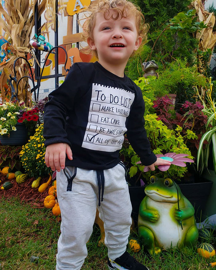 Black Mom Gets Accused Of Stealing A White Boy That's Actually Her Son, Says People Are Extremely Judgmental Black Mom Gets Accused Of Stealing A White Boy That's Actually Her Son, Says People Are Extremely Judgmental