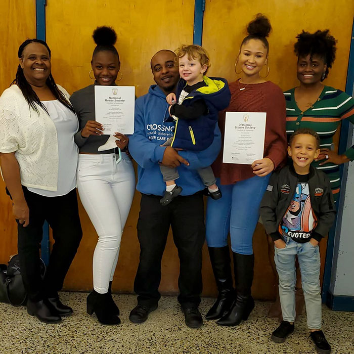 Black Mom Gets Accused Of Stealing A White Boy That's Actually Her Son, Says People Are Extremely Judgmental Black Mom Gets Accused Of Stealing A White Boy That's Actually Her Son, Says People Are Extremely Judgmental