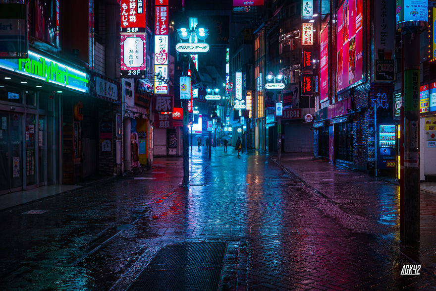 Ghost Shibuya: The Calm Before The Super Typhoon Hit Tokyo In 2019 (18 Pics)
