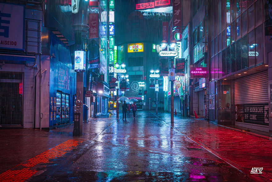 Ghost Shibuya: The Calm Before The Super Typhoon Hit Tokyo In 2019 (18 Pics)