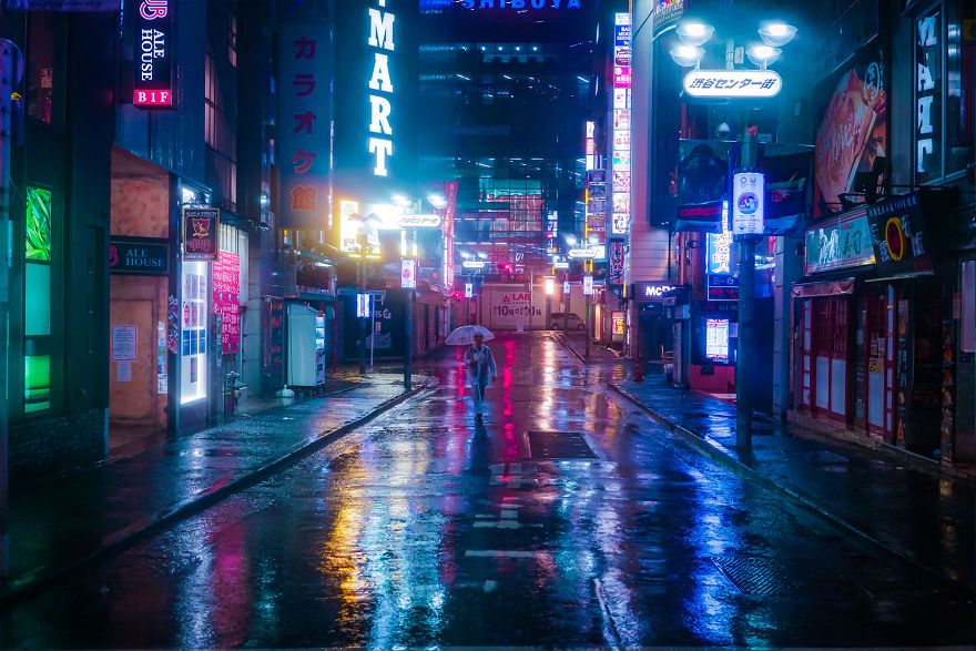 Ghost Shibuya: The Calm Before The Super Typhoon Hit Tokyo In 2019 (18 Pics)