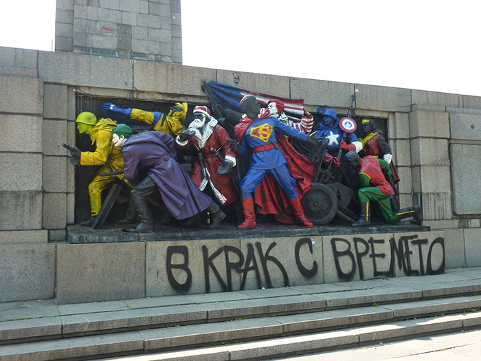 People In Bulgaria Keep Vandalizing This Soviet Monument And Some Of Its Makeovers Are Hilarious