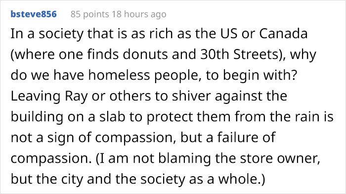 Customer Leaves 1-Star Because A Homeless Man Hangs Out By The Entrance, Gets Shut Down By The Business Owner Customer Leaves 1-Star Because A Homeless Man Hangs Out By The Entrance, Gets Shut Down By The Business Owner