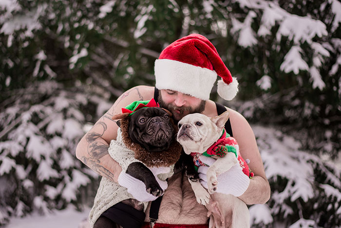 There's A Calendar Called 'Dad Bod And Rescue Dog' And It May Be The Perfect Gift For Christmas
There's A Calendar Called 'Dad Bod And Rescue Dog' And It May Be The Perfect Gift For Christmas