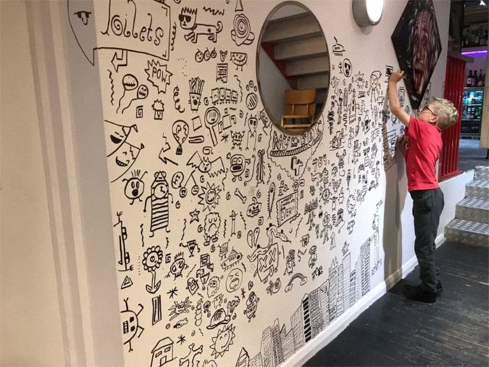 9-Year-Old Kid Who Kept Getting In Trouble For Doodling In Class Gets A Job Decorating A Restaurant With His Drawings 9-Year-Old Kid Who Kept Getting In Trouble For Doodling In Class Gets A Job Decorating A Restaurant With His Drawings