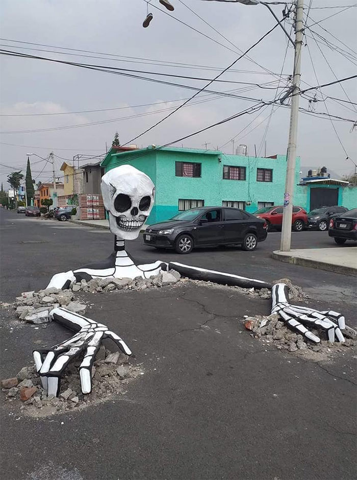 Huge Skeletons Rise From The Ground In Mexico For The Day Of The Dead