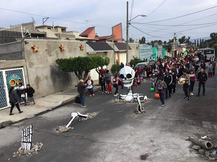 Huge Skeletons Rise From The Ground In Mexico For The Day Of The Dead