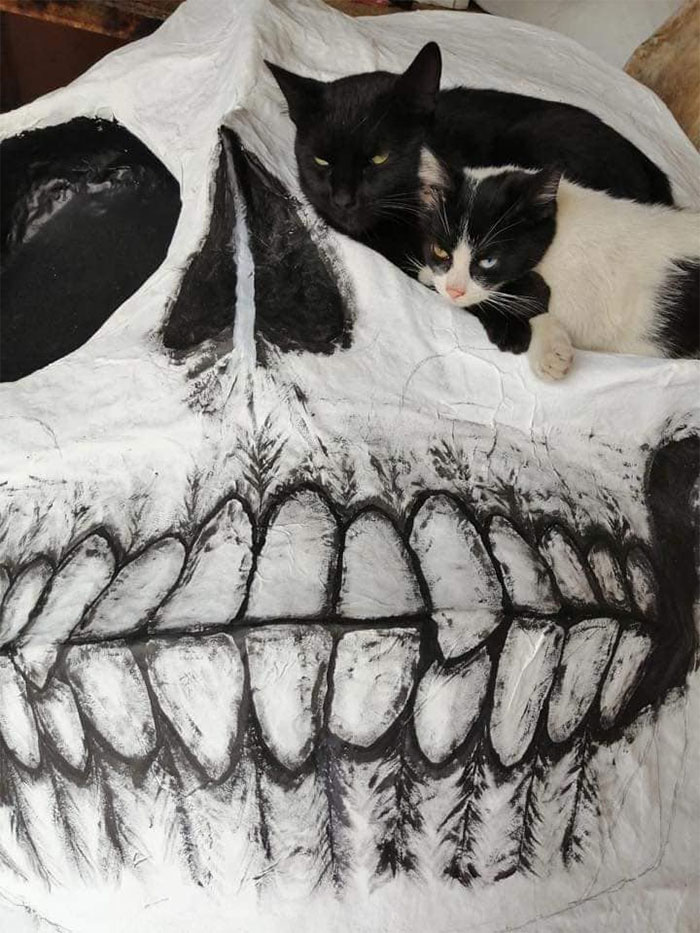 Huge Skeletons Rise From The Ground In Mexico For The Day Of The Dead