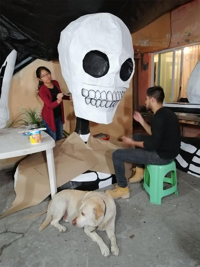 Huge Skeletons Rise From The Ground In Mexico For The Day Of The Dead