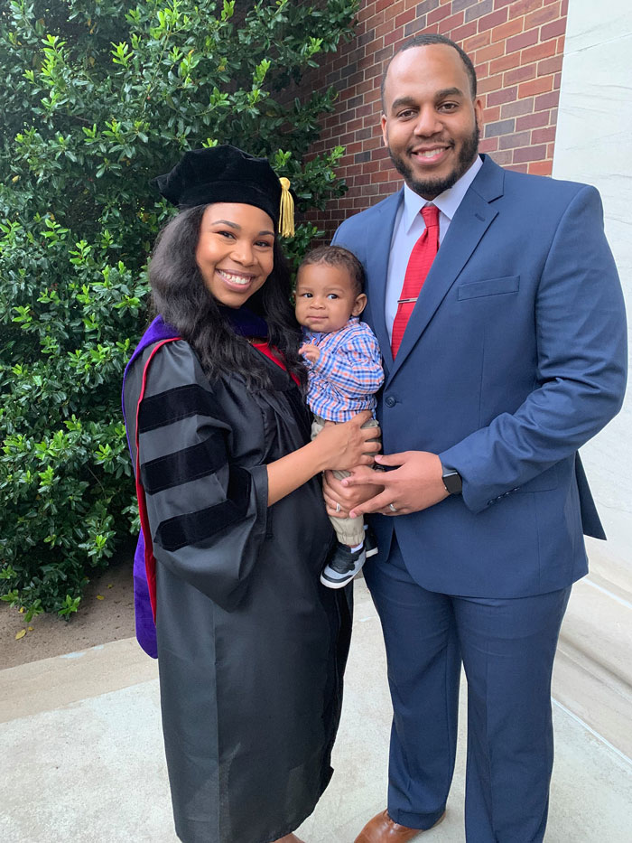 This Awesome Judge Held The Baby Of A Law Student As She Was Sworn Into The State Bar