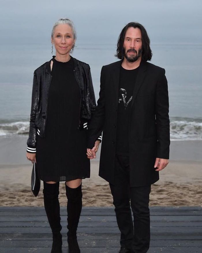 Someone Compares Keanu Reeves And His Alleged Girlfriend To Howl’s Moving Castle Characters And It’s Spot On Someone Compares Keanu Reeves And His Alleged Girlfriend To Howl’s Moving Castle Characters And It’s Spot On