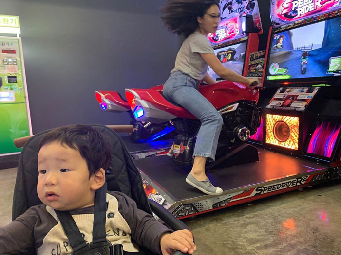 The Greatest Mom Ever Shows How She’s Living Her Secret Personal Life Behind Her Son’s Back In A Series Of Comedic Instagram Photos The Greatest Mom Ever Shows How She’s Living Her Secret Personal Life Behind Her Son’s Back In A Series Of Comedic Instagram Photos