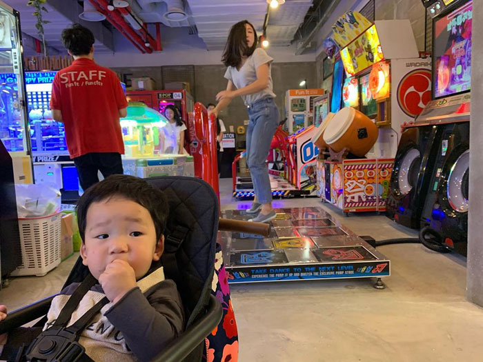 The Greatest Mom Ever Shows How She’s Living Her Secret Personal Life Behind Her Son’s Back In A Series Of Comedic Instagram Photos The Greatest Mom Ever Shows How She’s Living Her Secret Personal Life Behind Her Son’s Back In A Series Of Comedic Instagram Photos