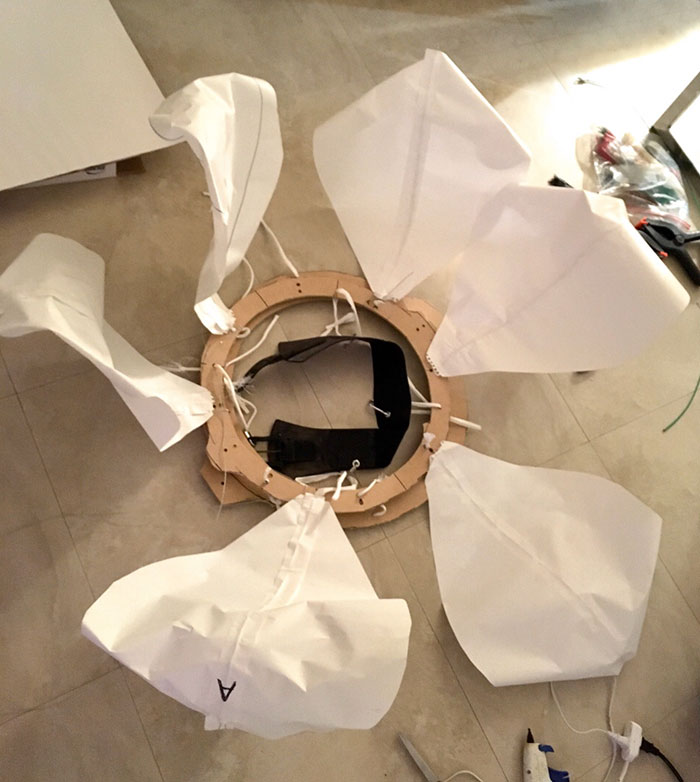 Woman Uses Foam And Toilet Seat Hinges To Create A Moving Rose Costume Woman Uses Foam And Toilet Seat Hinges To Create A Moving Rose Costume