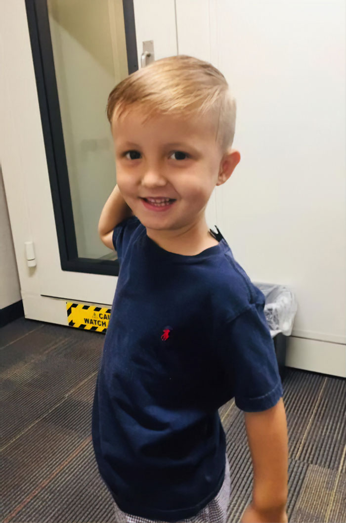 This Mother Broke Into Tears When She Saw A Picture Of Her Son With His “Twin” On Twin Day This Mother Broke Into Tears When She Saw A Picture Of Her Son With His “Twin” On Twin Day