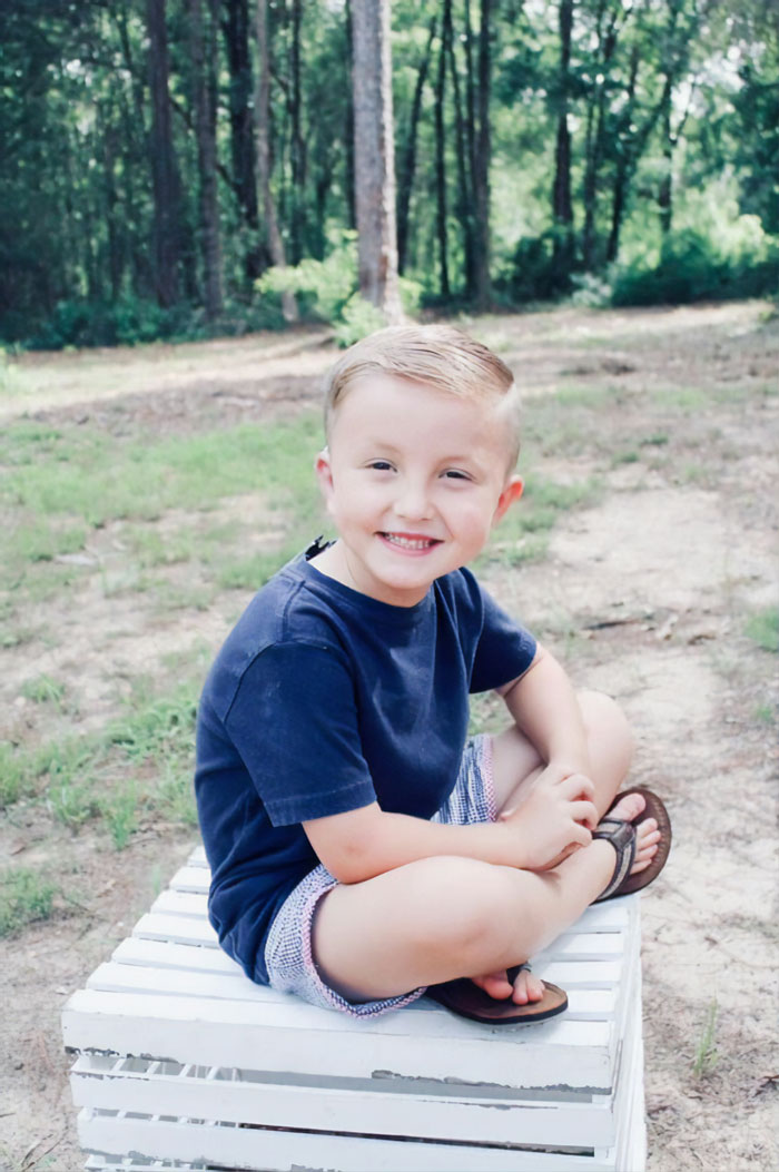 This Mother Broke Into Tears When She Saw A Picture Of Her Son With His &ldquo;Twin&rdquo; On Twin Day