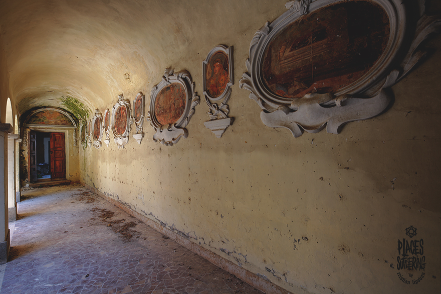 I Found A Well-Preserved Abandoned Monastery In Italy And Captured Its Atmosphere In 27 Photos I Found A Well-Preserved Abandoned Monastery In Italy And Captured Its Atmosphere In 27 Photos