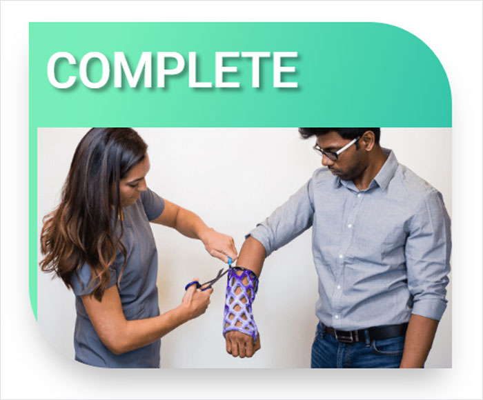 Engineers Create A Breathable And Waterproof Cast To Replace Plaster Ones And Stop The Itching Forever