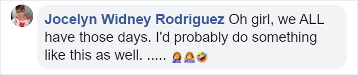 Woman Sends Pics Of Herself Instead Of Her Car To An Insurance Guy, And Over 50k People Find It Hilarious Woman Sends Pics Of Herself Instead Of Her Car To An Insurance Guy, And Over 50k People Find It Hilarious