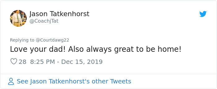 This Dad Makes Hilarious Signs And Costumes Each Time He Goes To Pick His Daughter Up From The Airport This Dad Makes Hilarious Signs And Costumes Each Time He Goes To Pick His Daughter Up From The Airport